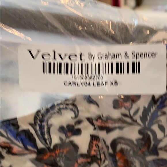 Velvet By Graham & Spencer Carly Blouse Size XS - Picture 13 of 15